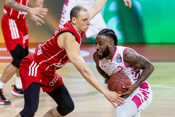 其中不乏曾 其中不乏曾