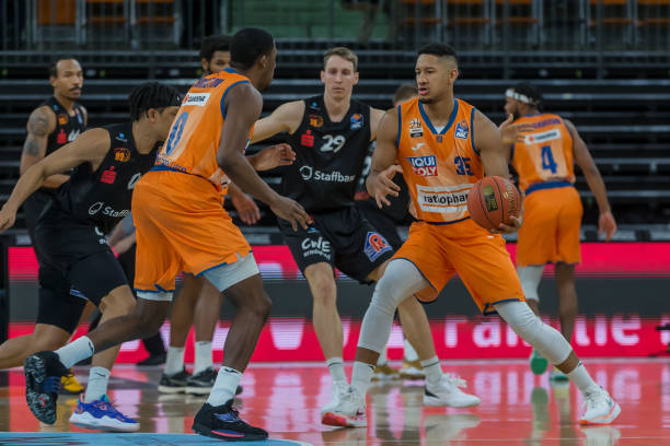 通过回顾与 通过回顾与