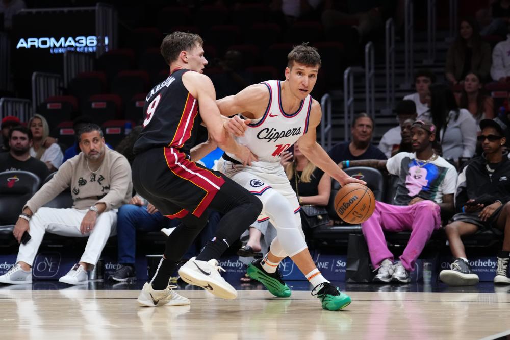 总是充满着 总是充满着