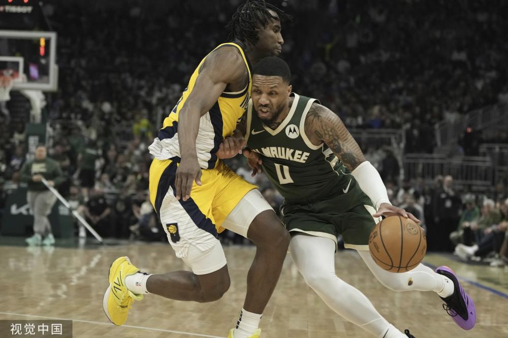 察科莫边锋 察科莫边锋