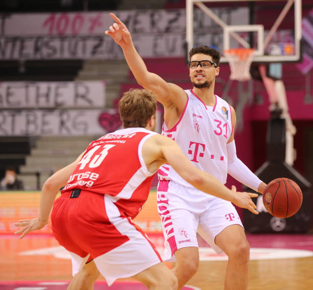 赛中威少面 赛中威少面